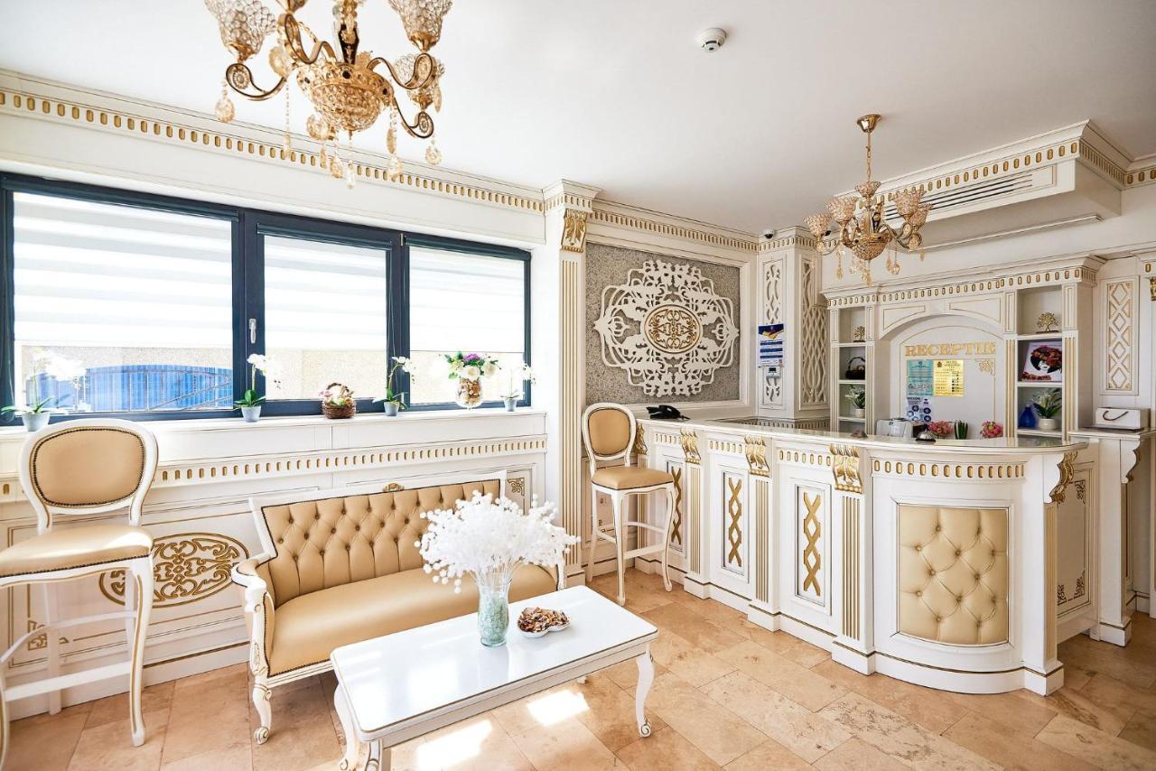 Hotel Adriano Brăila Esterno foto