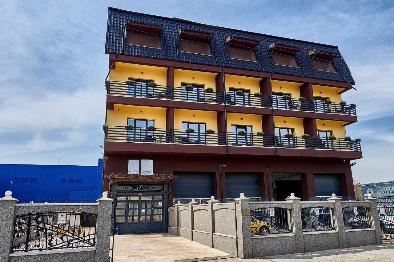 Hotel Adriano Brăila Esterno foto